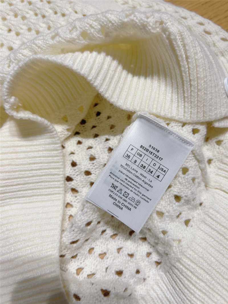 D10r hollow solid color cardigan white
