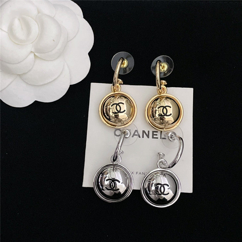Ch**el small fragrant earrings