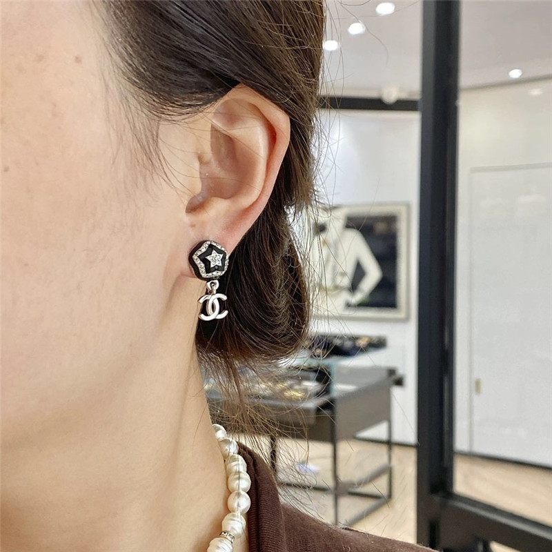 Ch**el pentagon double c earrings