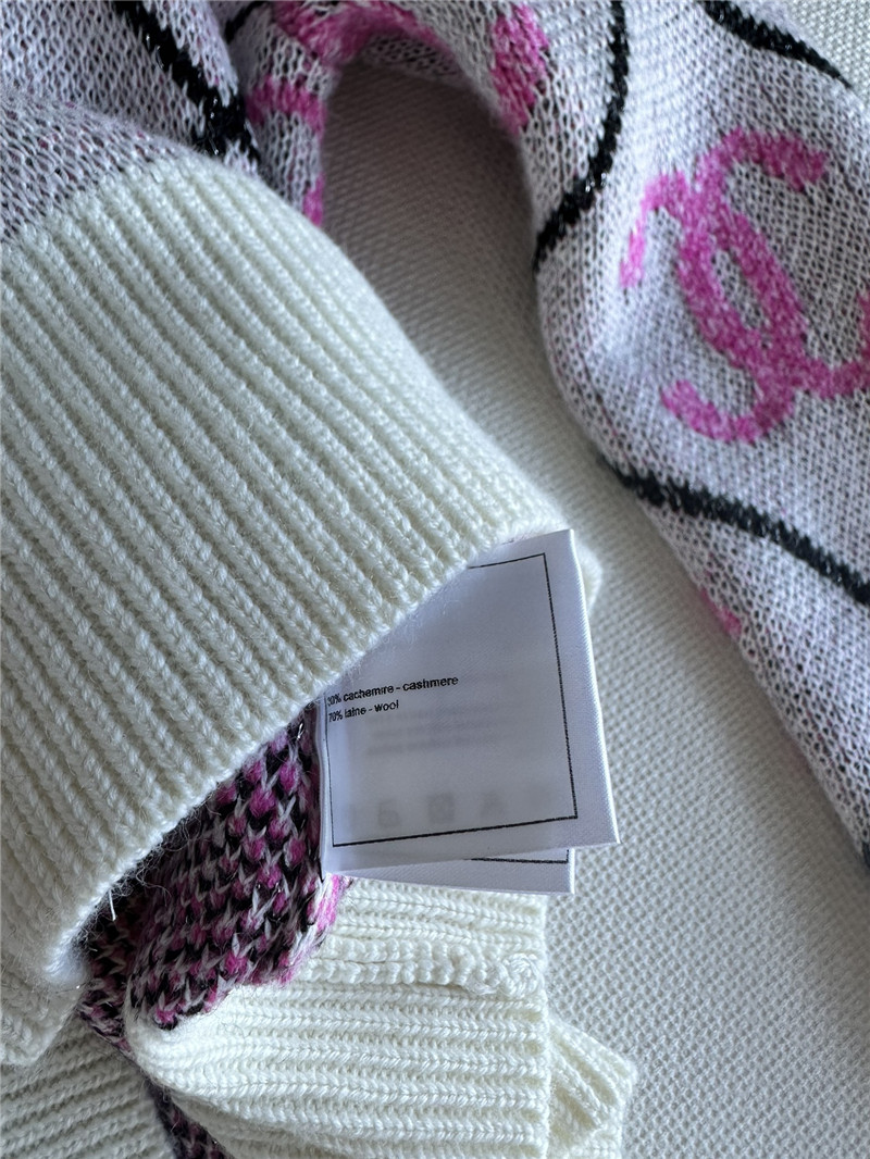 ch**el pink logo D1am0nd sweater