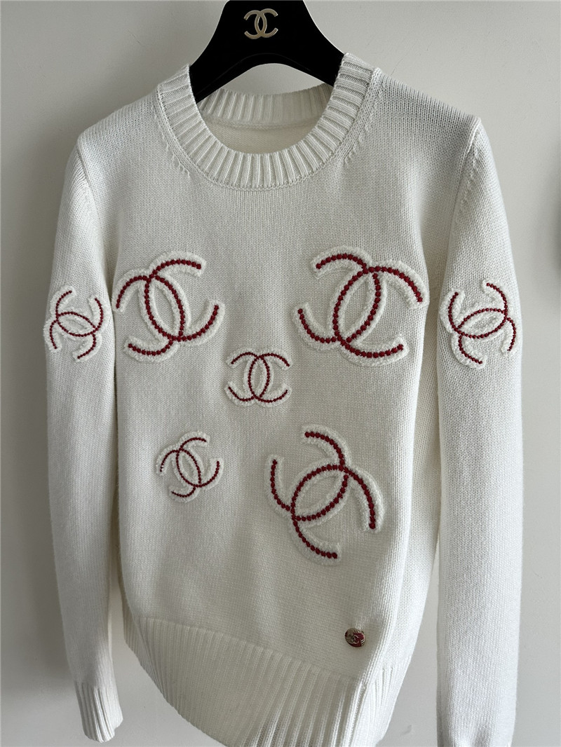 Ch**el logo round neck knitted sweater