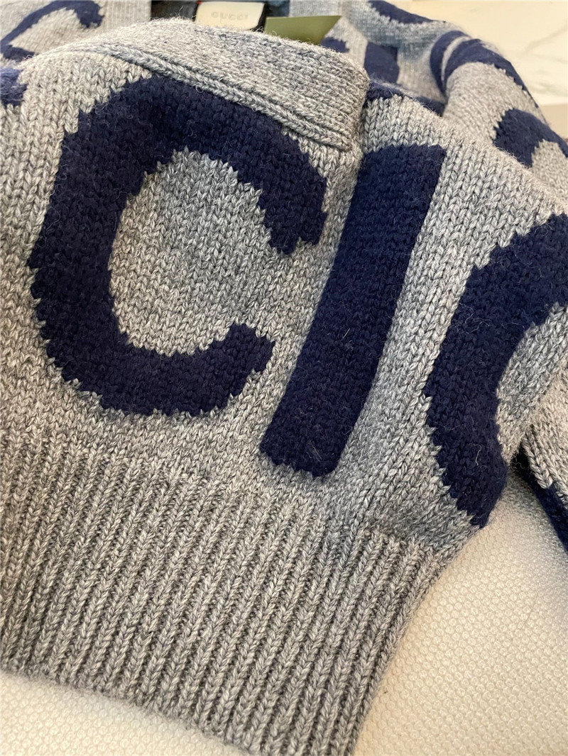 Gvc*1 logo intarsia button-up cardigan