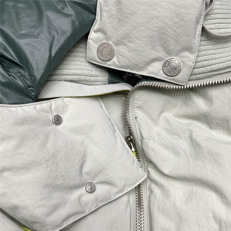 H**me5 turtleneck hooded down jacket