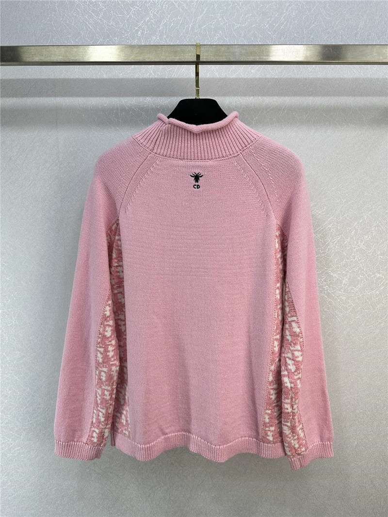 D10r presbyopic turtleneck knit sweater