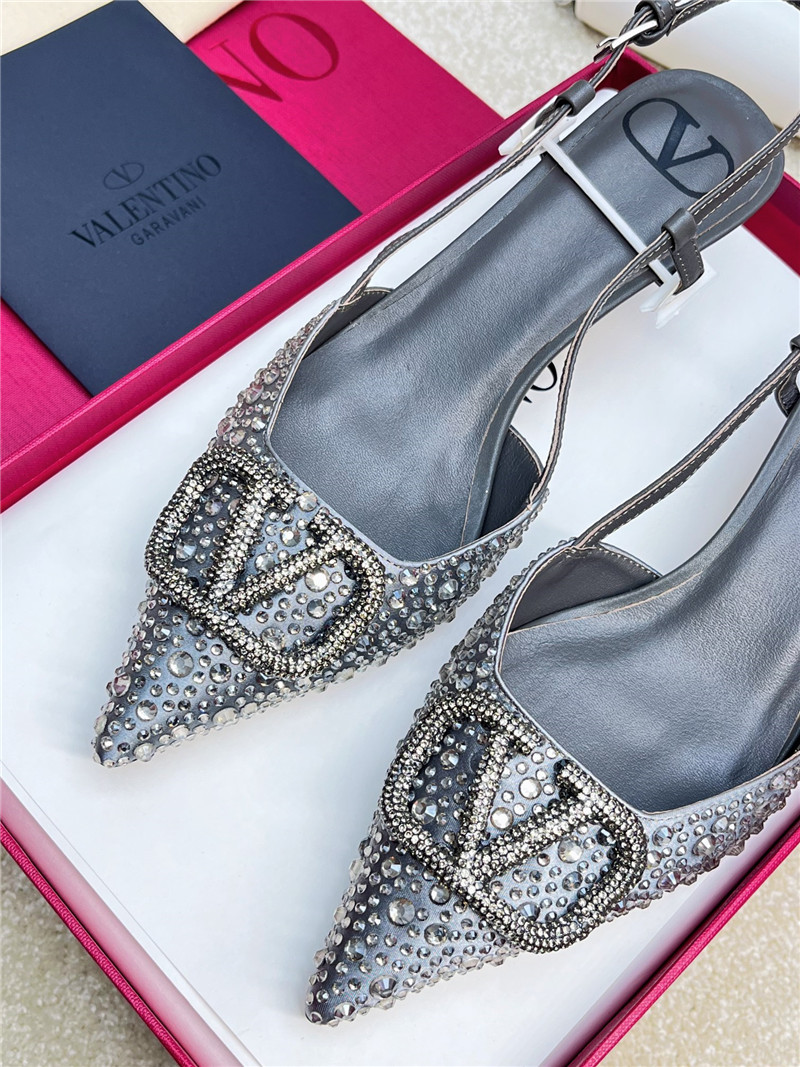 Va1e*ntin0 new color v logo buckle high heels sandals