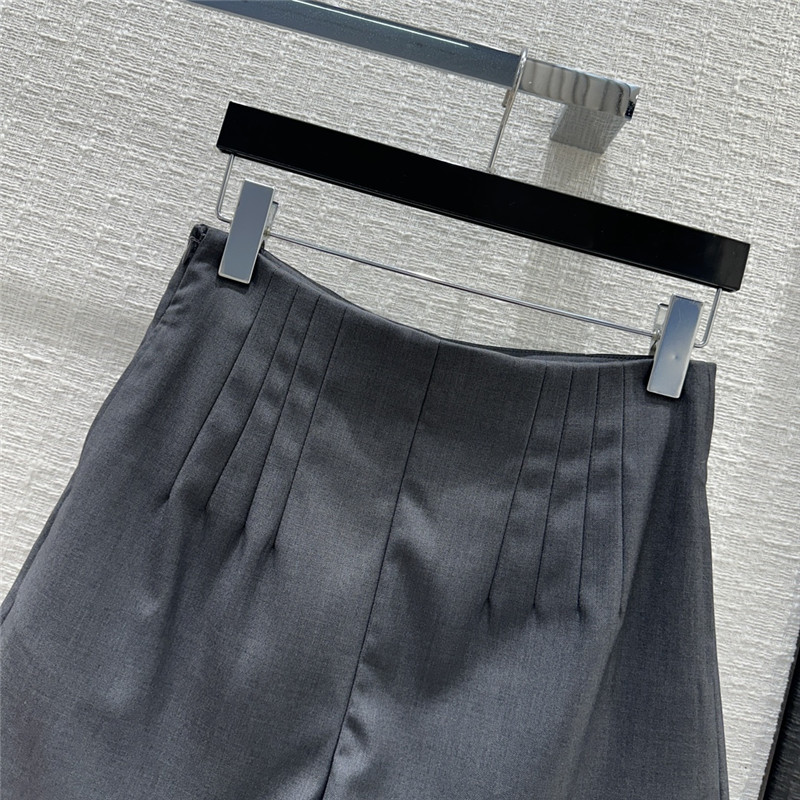 Pra*a premium gray suit shorts suit