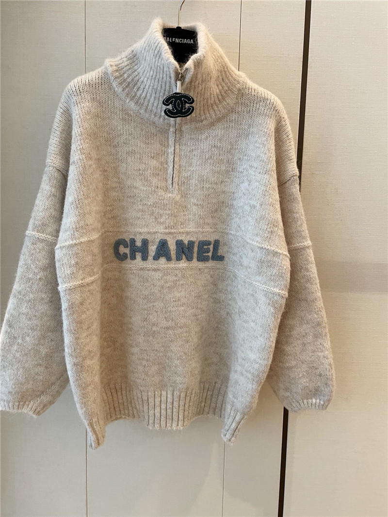 Ch**el logo turtleneck loose sweater beige