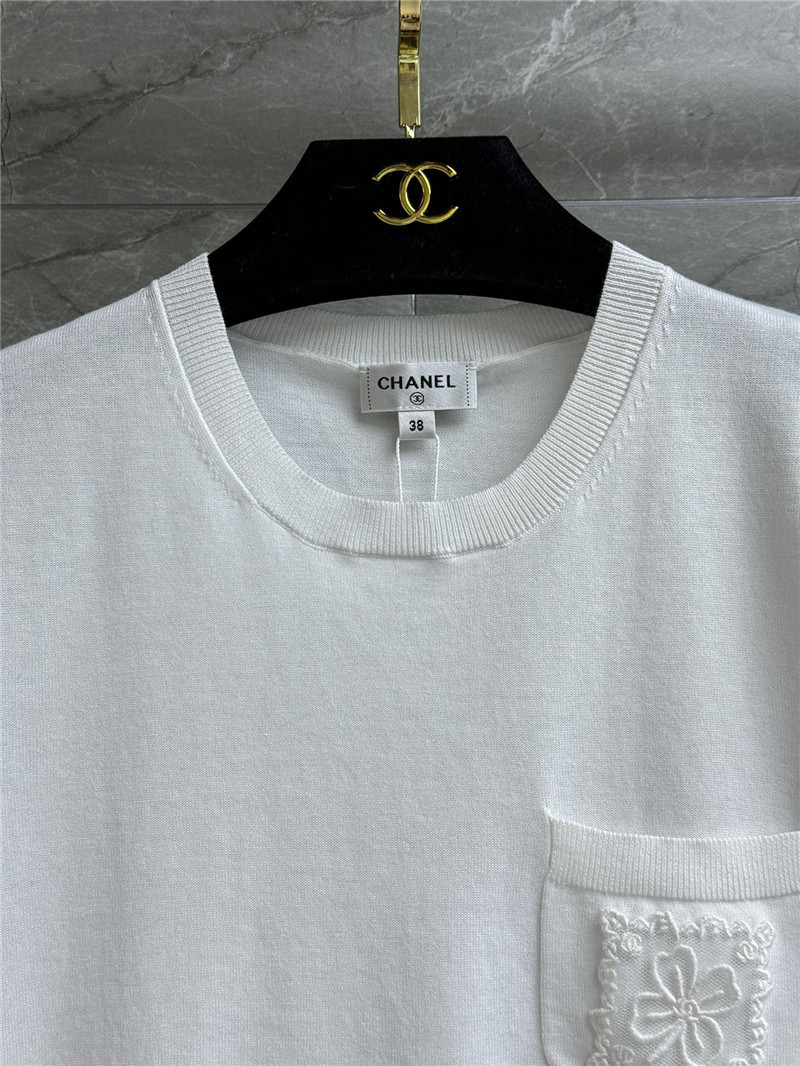 Ch**el four leaf clover short sleeves