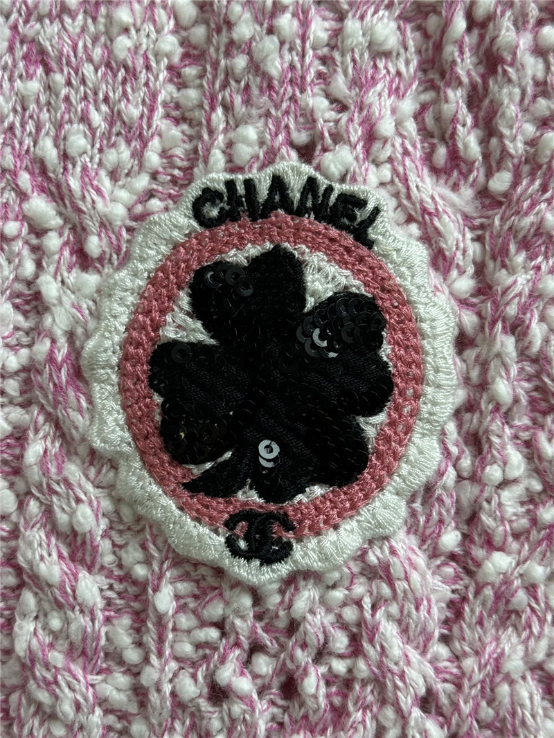 Ch**el three-dimensional pattern cardigan
