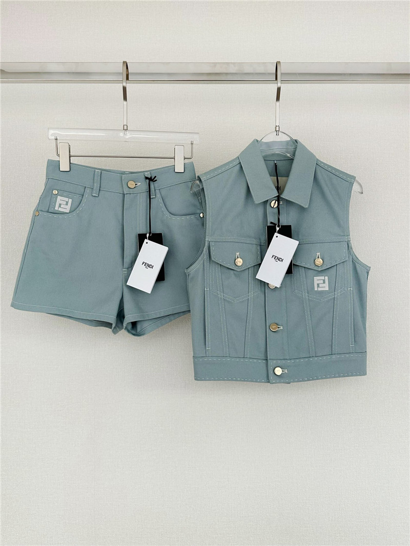 F**di small logo shorts