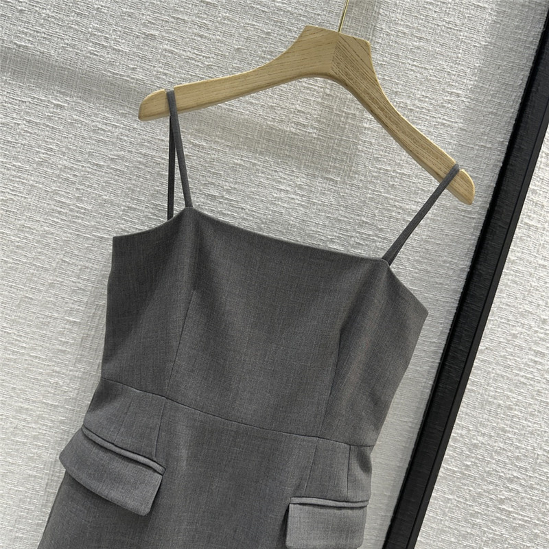 a1exa*der Mcqv*en premium gray zipper strap strapless skirt