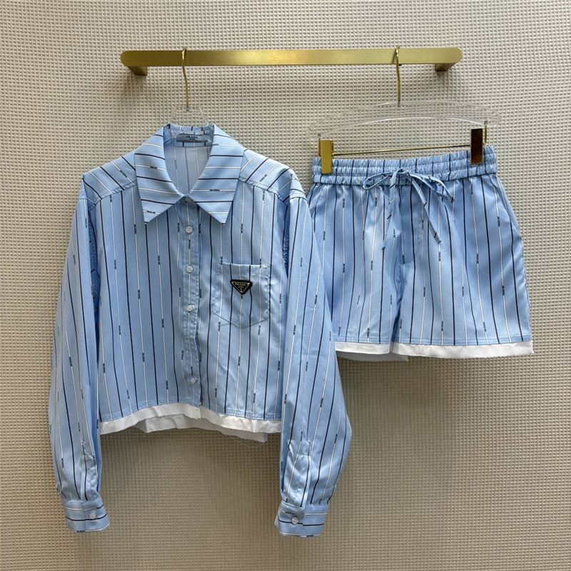 Pra*a triangle logo decorative stripe suit