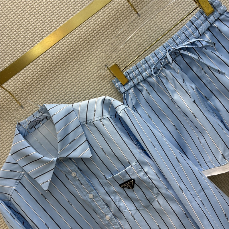 Pra*a triangle logo decorative stripe suit