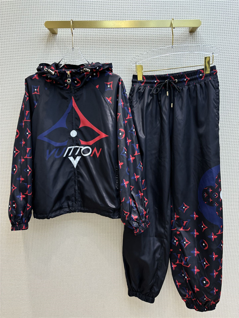 l0vis Vvtt0n lv lazy casual suit