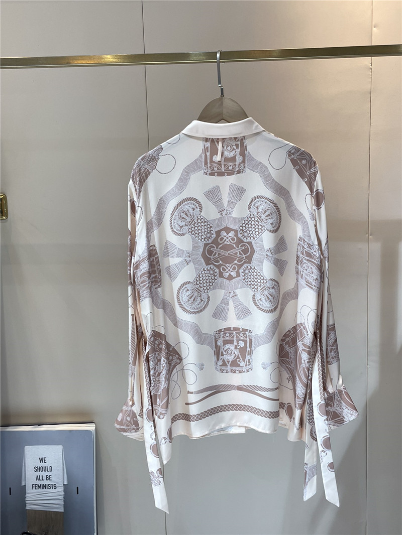 H**me5 early spring silk shirt