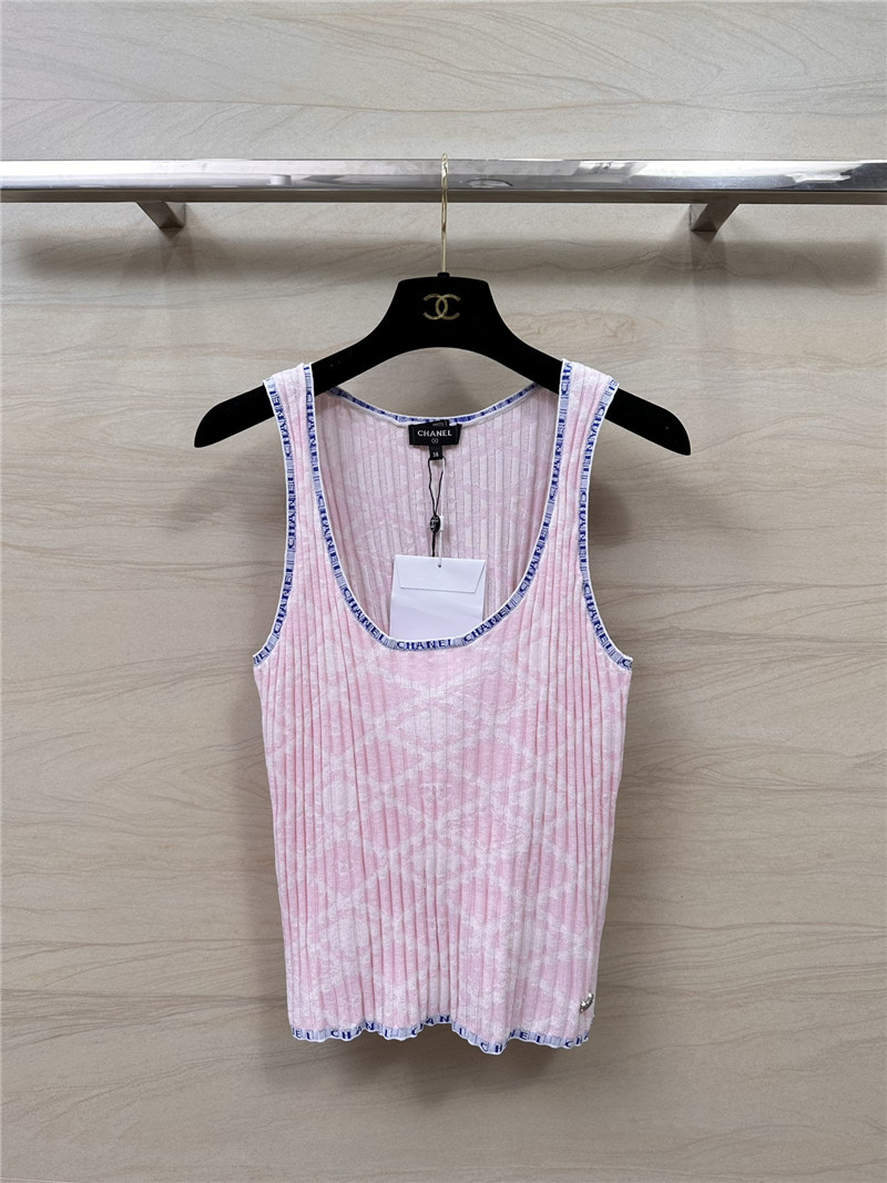Ch**el letter crochet contrasting vest top