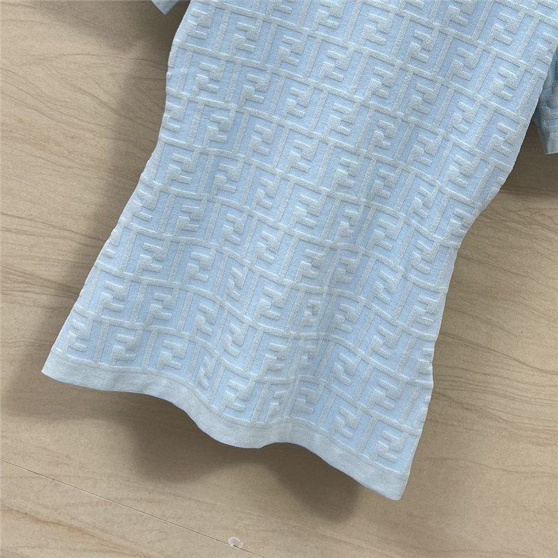 F**di embossed ff letter three-dimensional logo top