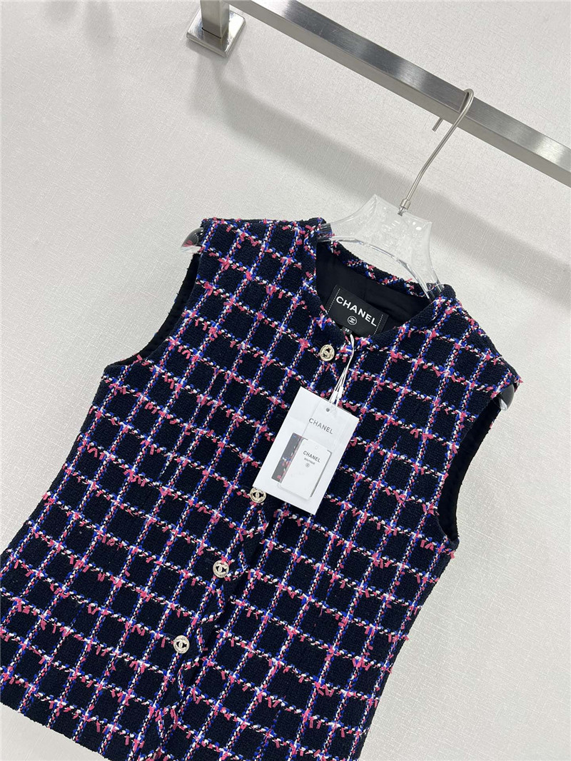 Ch**el tweed woven vest