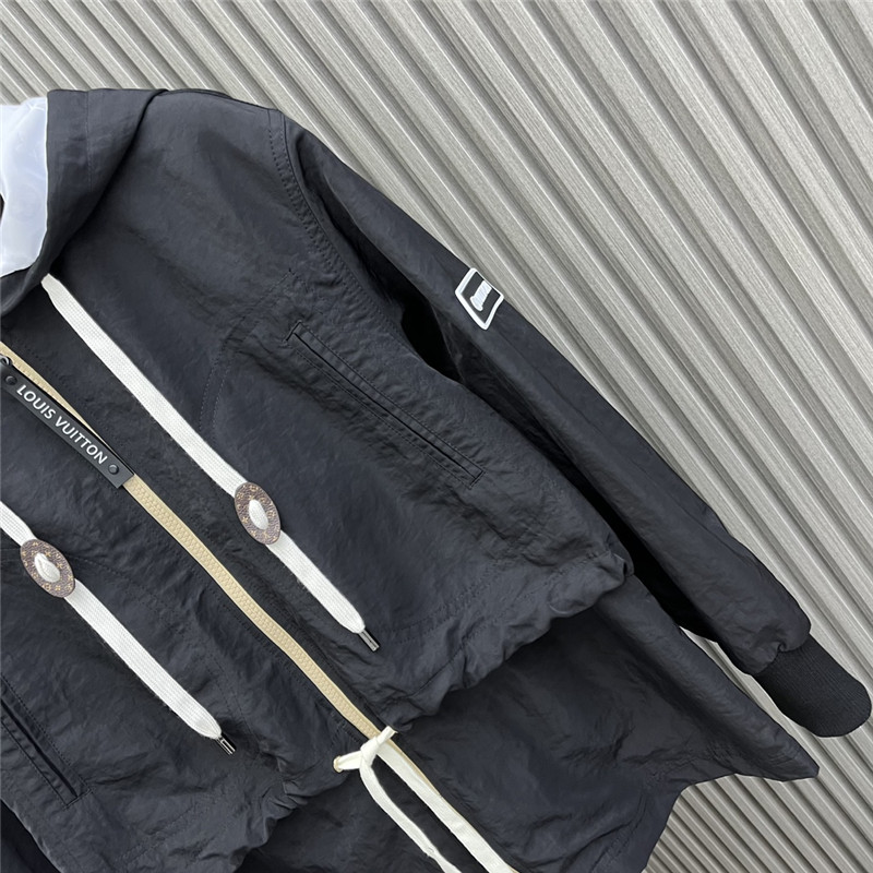 l0vis Vvtt0n lv pleated hooded jacket