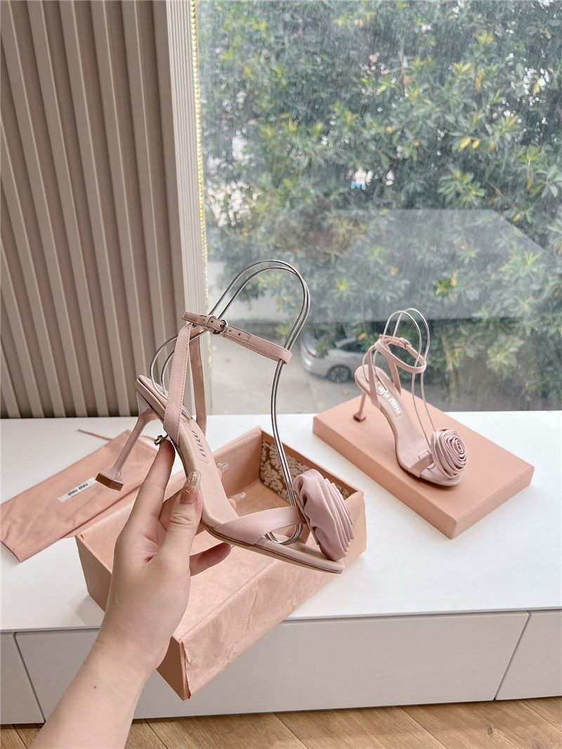 M1um1u rose high heels
