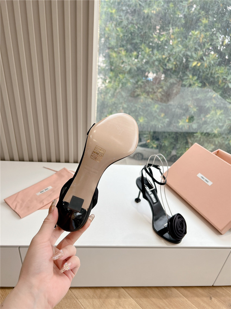 M1um1u rose high heels