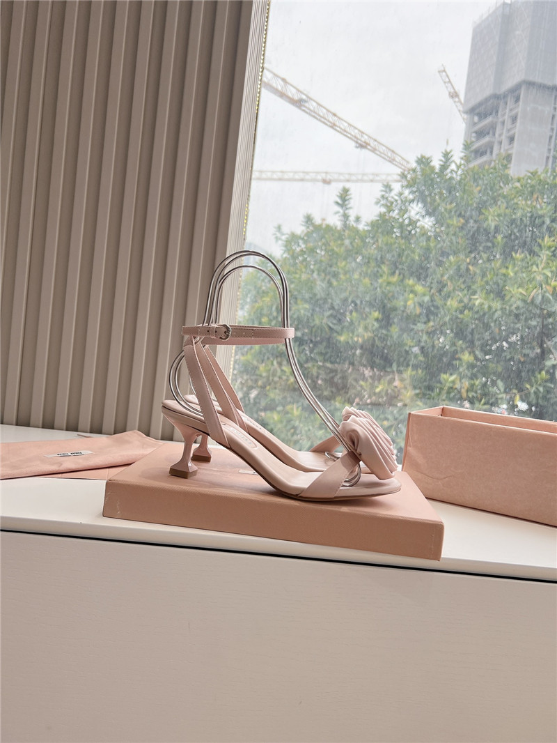 M1um1u rose high heels
