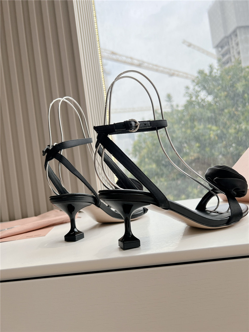 M1um1u rose high heels