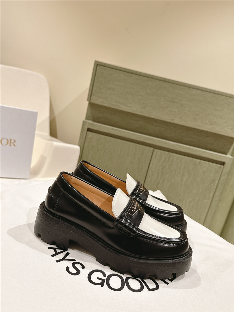 D10r open edge beaded patent leather mary jane loafers