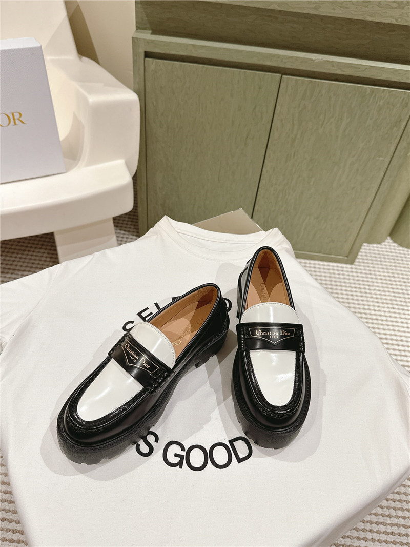 D10r open edge beaded patent leather mary jane loafers