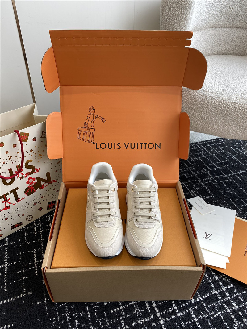 l0vis Vvtt0n lv run away sneakers in beige