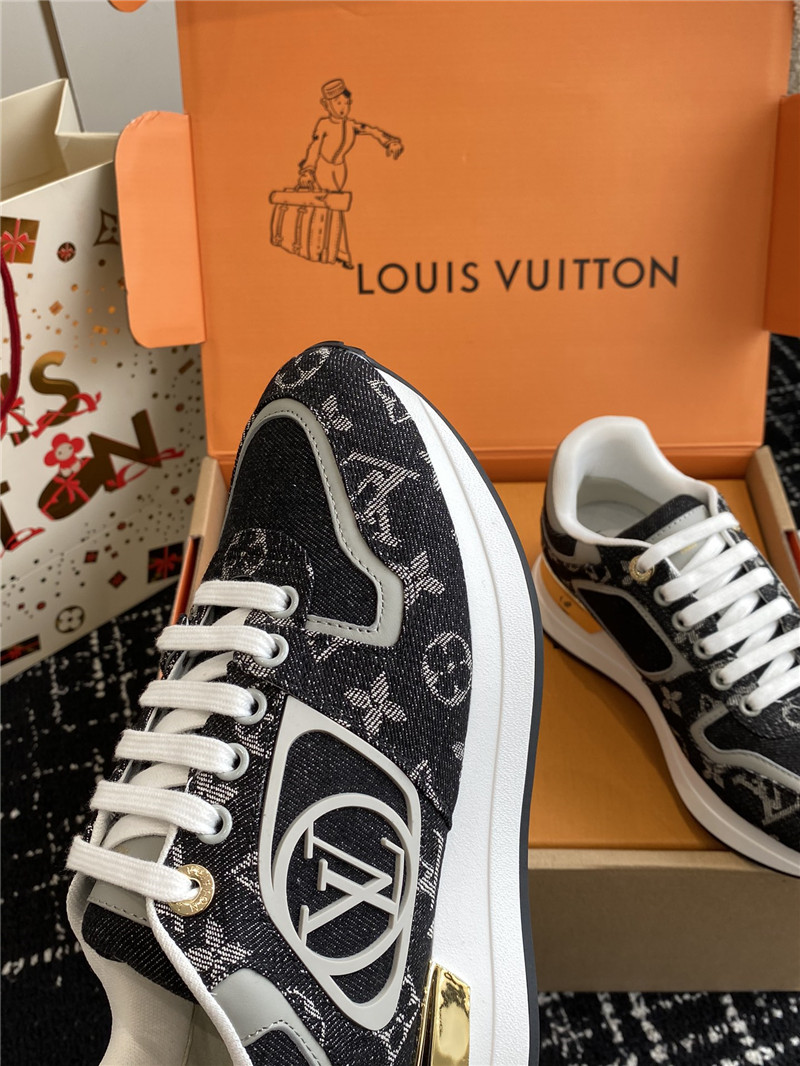 l0vis Vvtt0n lv calfskin monogram run away sneakers