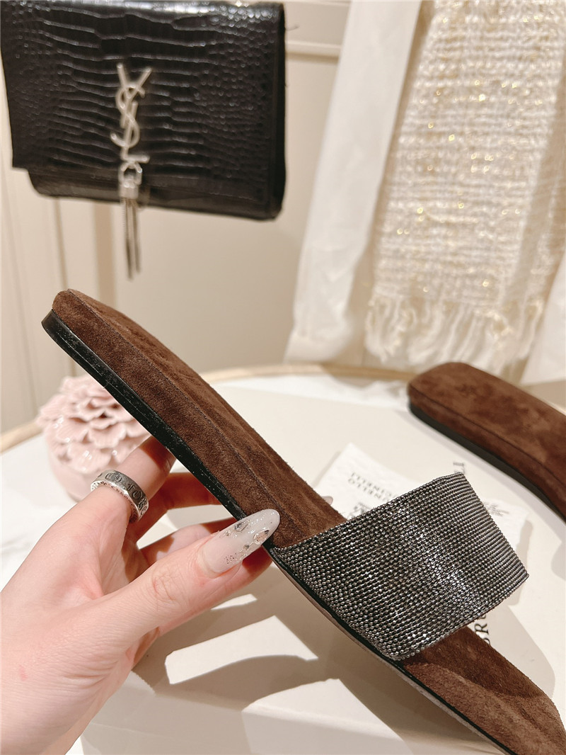 bc hot D1am0nd flat slippers: luxury and comfort combined