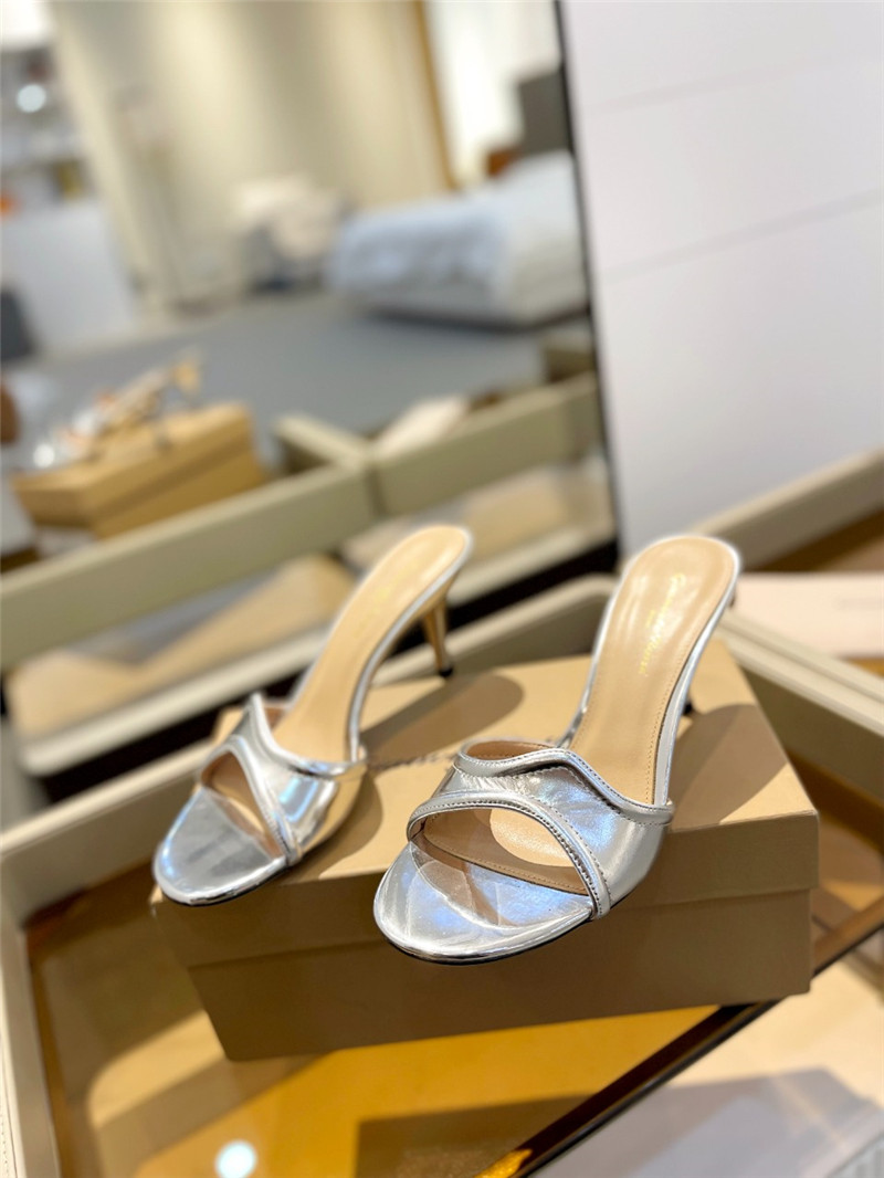 gianvito rossi new semi-trailer