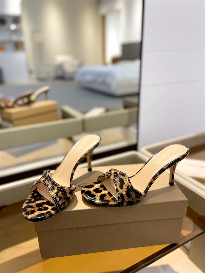 gianvito rossi new semi-trailer