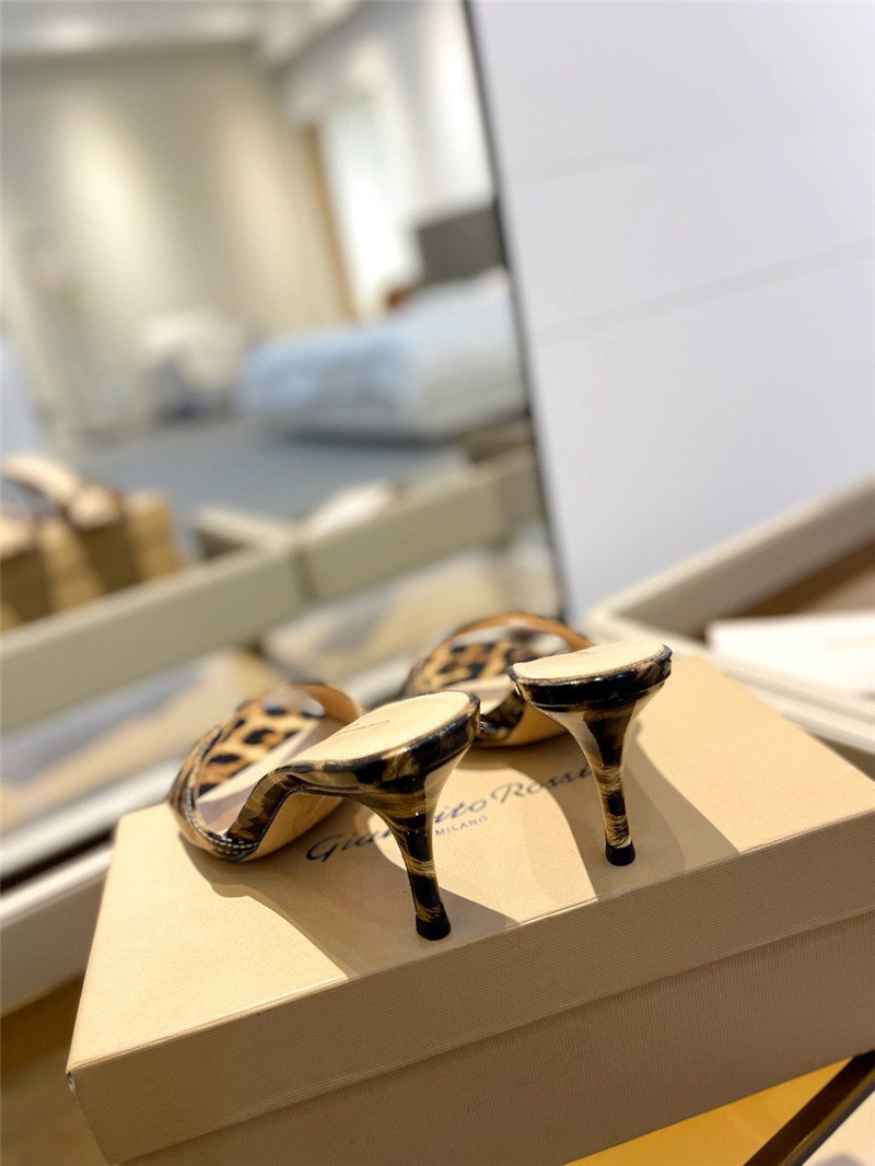 gianvito rossi new semi-trailer