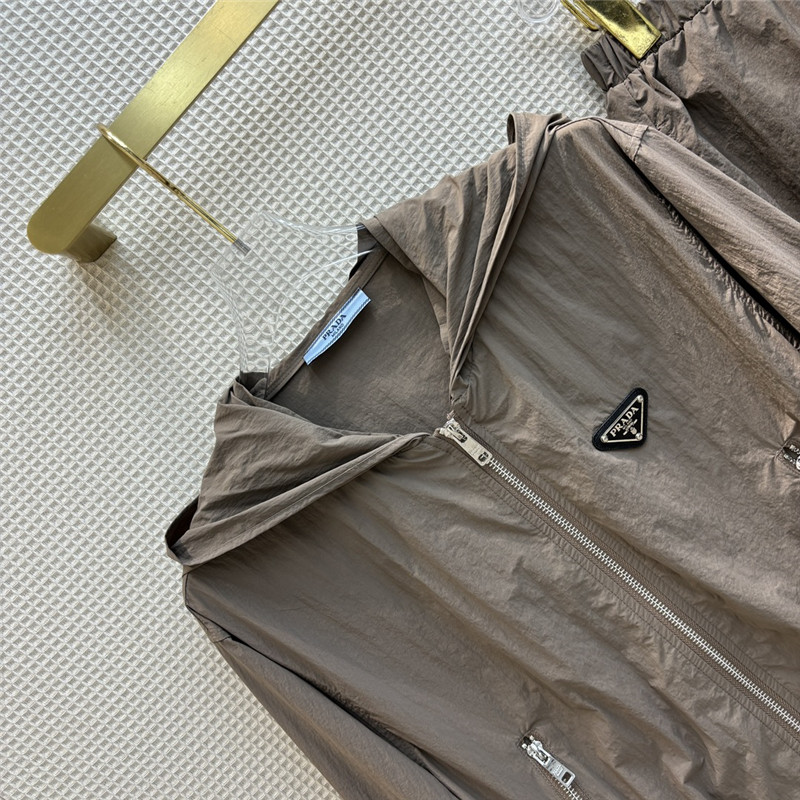 Pra*a hooded zipper jacket + elastic waist shorts set
