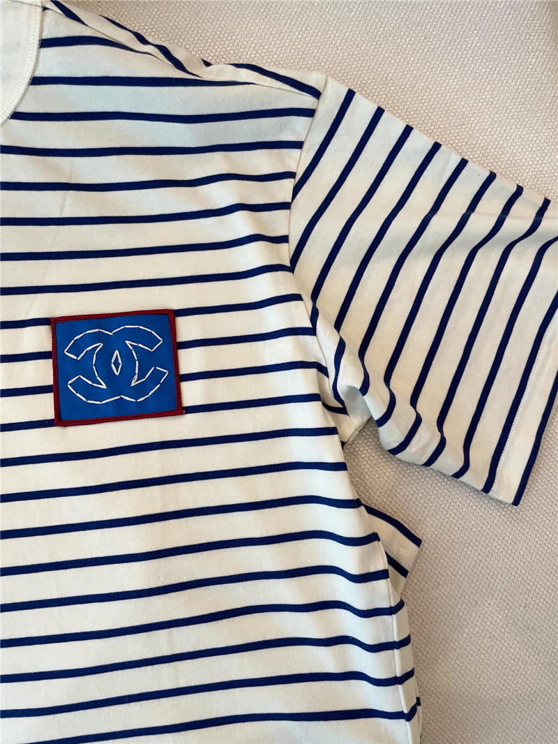 Ch**el new secondhand boyfriend style t-shirt