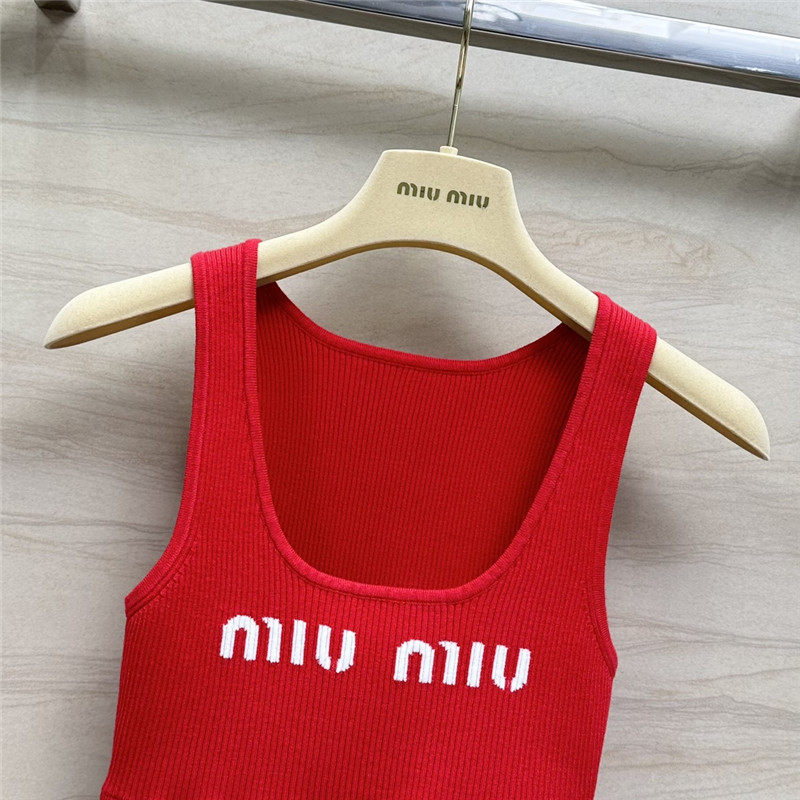 M1um1u kanhua logo knitted short vest