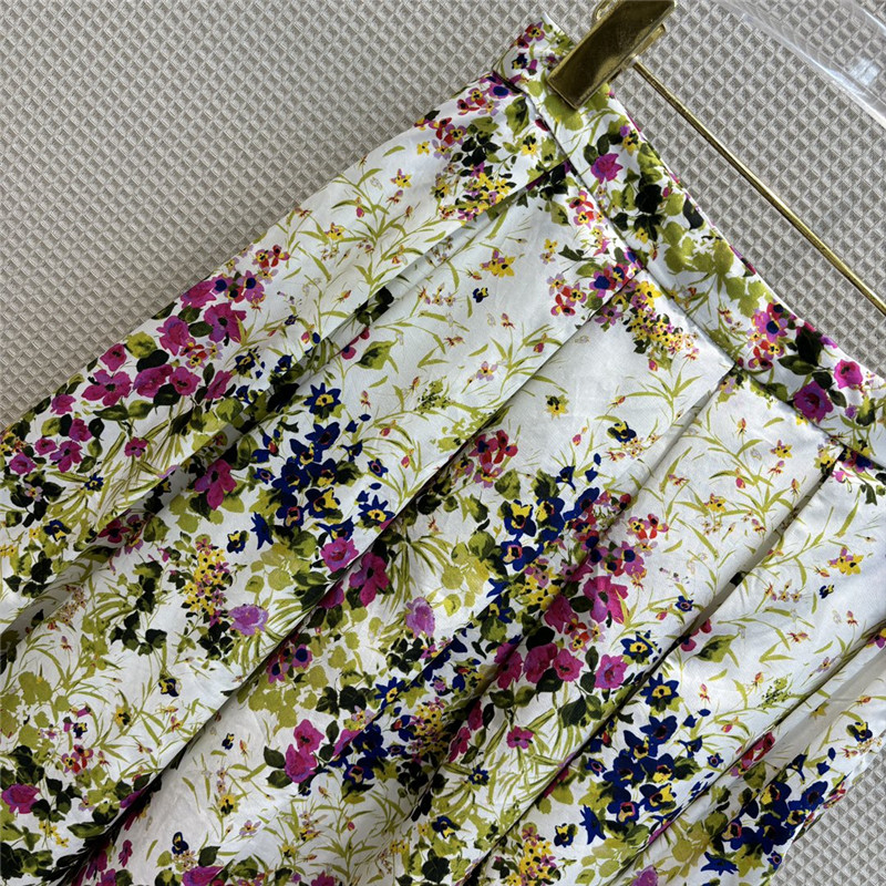 Vanitoo floral high-waisted pleated skirt