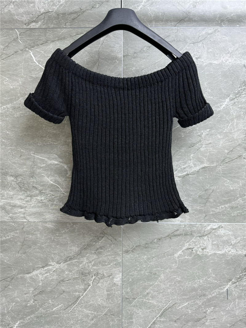 D10r one shoulder short sleeves