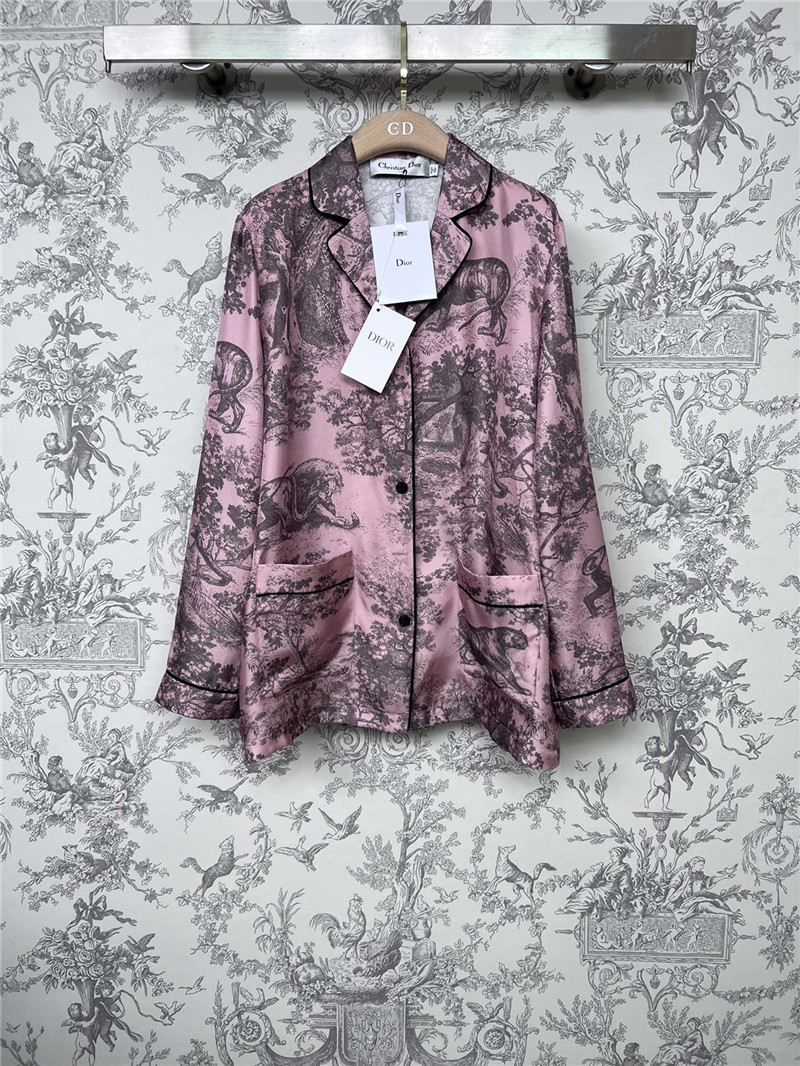 D10r new animal silk suit