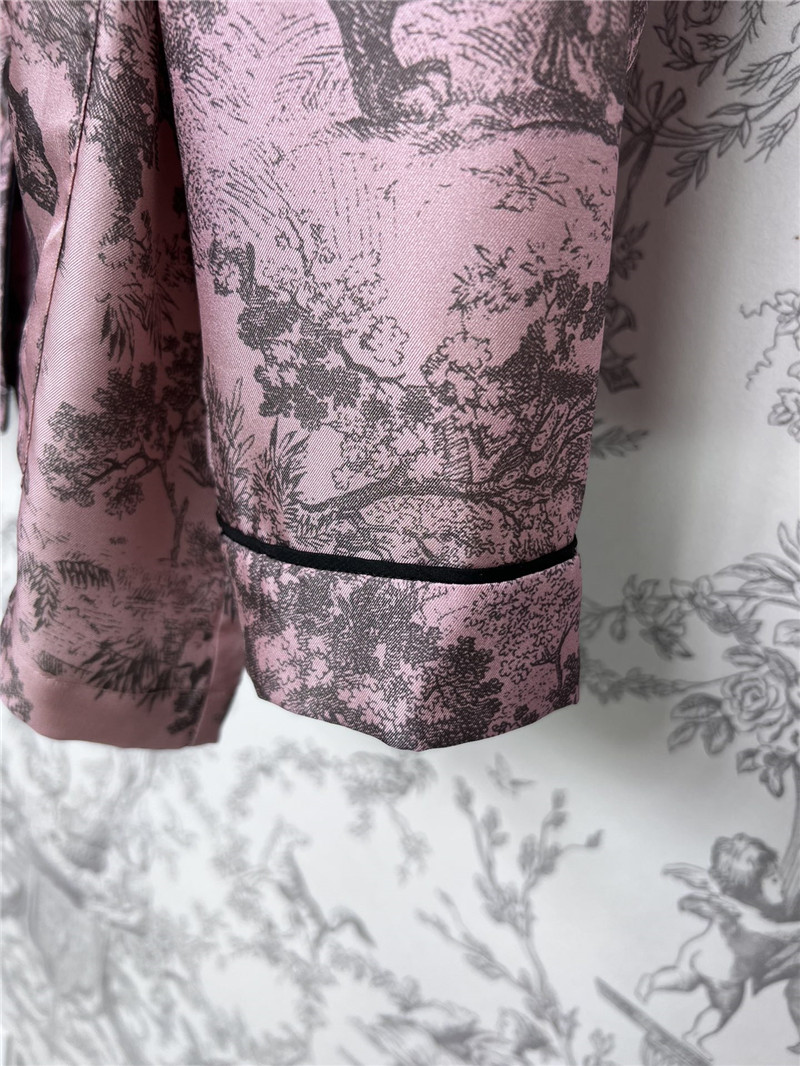 D10r new animal silk suit