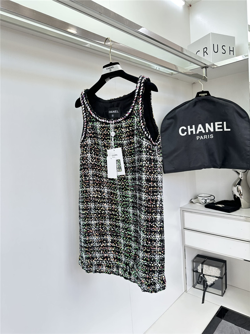 Ch**el new sundress