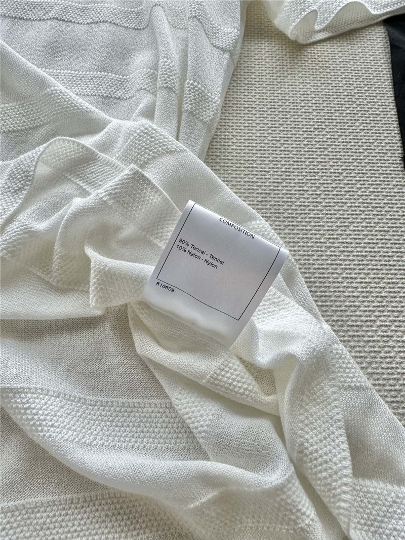 Ch**el new knitted sweater