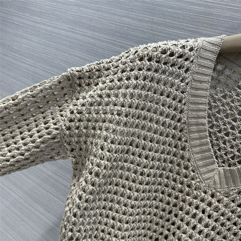BC V-neck top