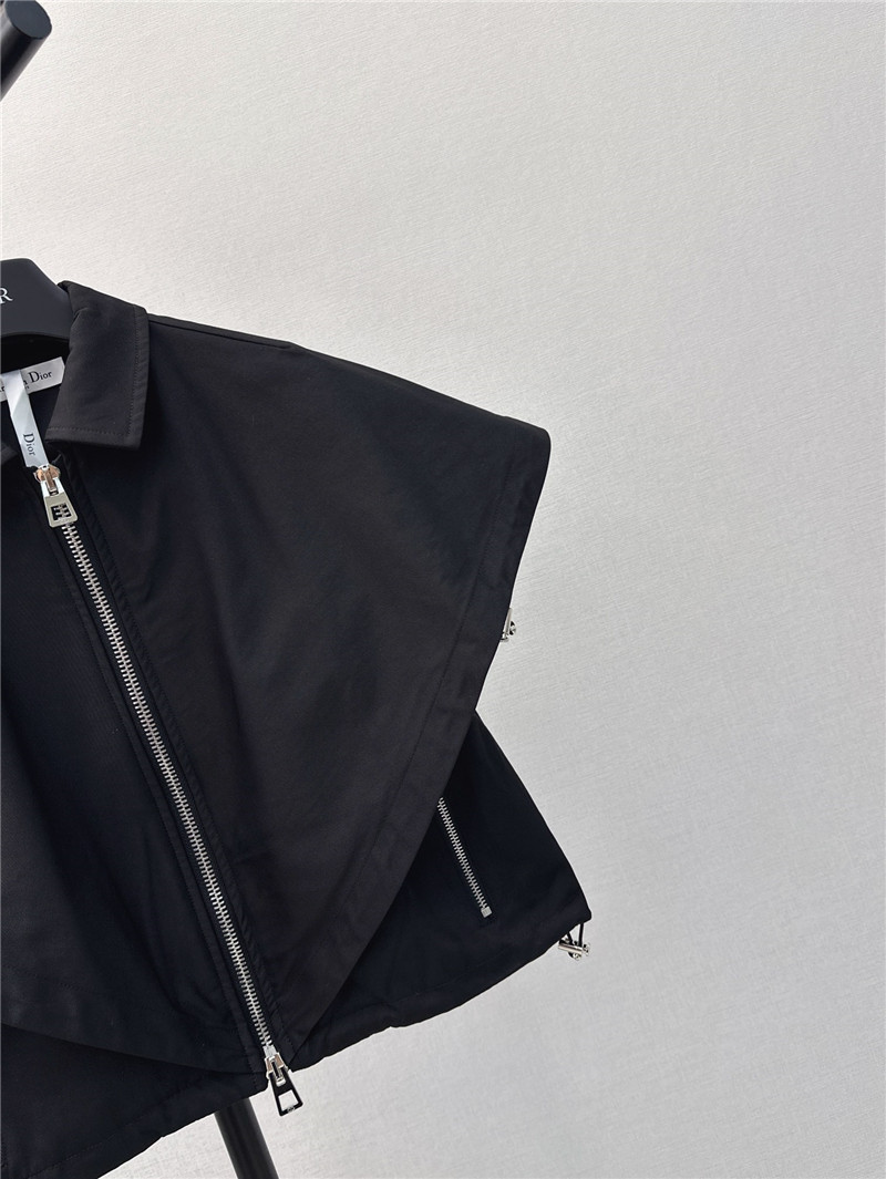 D10r black short cape sleeve vest jacket