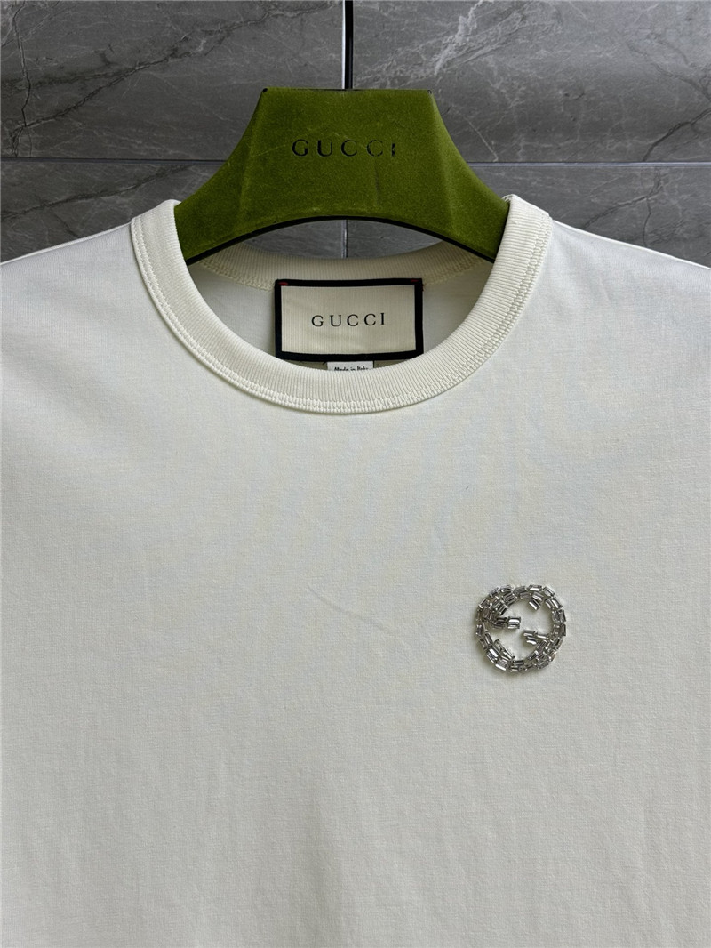 Gvc*1 beaded logo t-shirt