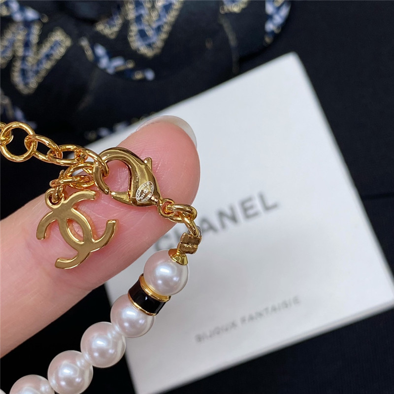 Ch**el black and white button pearl bracelet