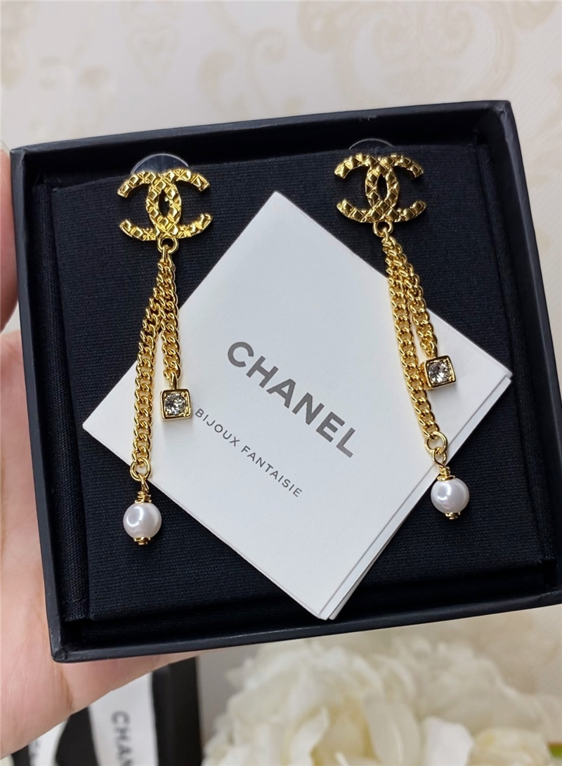 ch**el D1am0nd double c pearl square D1am0nd earrings