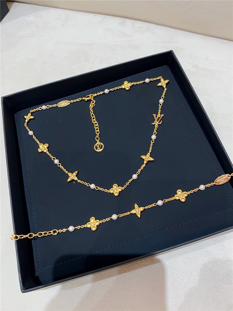 l0vis Vvtt0n lv green gold flower pearl necklace
